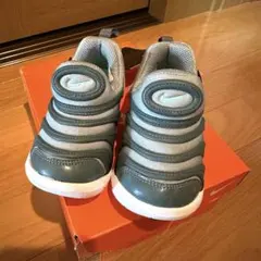 【新品タグ付】Nike ダイナモフリー⭐︎スニーカー 14cm