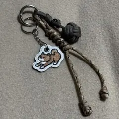 パラコードキーホルダー バッグチャーム ベージュ柴犬刺繍キーホルダーハンドメイド