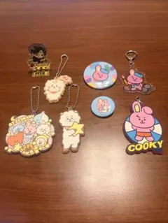 BT21 缶バッジ キーホルダーセット - メルカリ