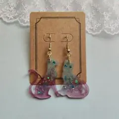 レジン★ハンドメイド★ゆらゆら猫のピアス