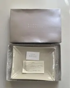 バーニーズニューヨーク　角皿　未使用のサムネイル