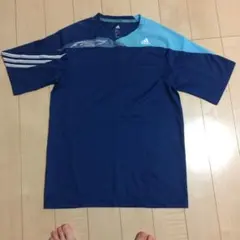 サッカーシャツ