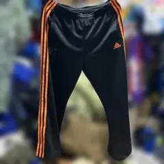 Item thumbnail for item 8223ad1a-0bad-46bc-a02d-a779a2bdb4b6