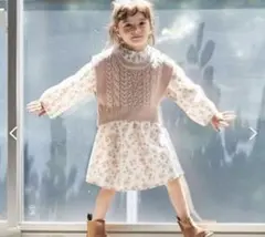 petit mainプチマイン　花柄ワンピース•ニットベストセット