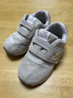 ニューバランス 子供用スニーカー