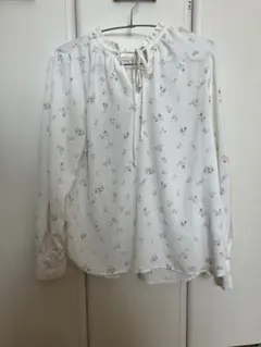 ほつれあり　アースミュージックアンドエコロジー　2wayシフォンブラウス　F