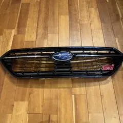 スバル　レヴォーグ　純正フロントグリルのサムネイル