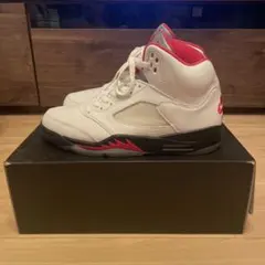 AIR JORDAN 5 RETRO