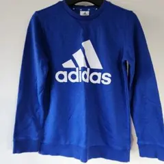 adidas 青 ロゴ トレーナー