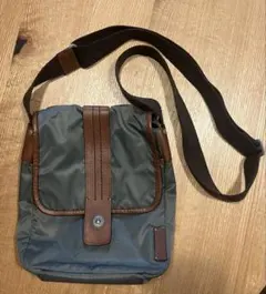 ポール・スミス　ナイロン ショルダーバッグ フラップ付