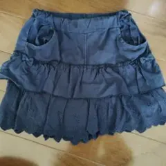 ネイビー フリル付きスカート　パンツ　 130
