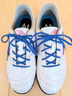 Umbro 23.5cm サッカーシューズ ホワイト/ブルー/ピンク