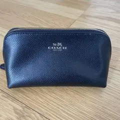 美品　COACH ブラックレザーポーチ　メイクポーチ