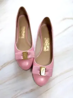 Salvatore Ferragamo VARAパンプス ピンク 6 1/2 Dのサムネイル
