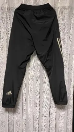 adidas ウィンドパンツ 黒 3本ライン