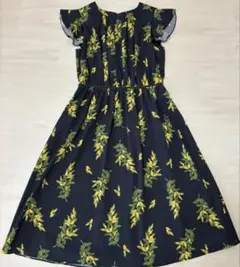 ships little black シップスリトルブラックミモザ柄ワンピース紺