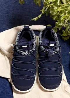 UGG アグスニーカー25cm美品発送　値下げしました