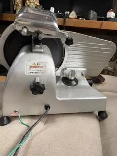 富士島工機 SOFT-90 １枚切食パンスライサー 100V (中古) 富士島工機 SOFT-90 1枚切食パンスライサー 100V (中古) - メルカリ