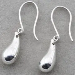 ティファニー ピアス ティアドロップ SV925