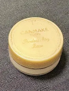 キャンメイク ポアレスエアリーベース　01