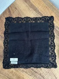 BALENCIAGA 黒　レースハンカチ