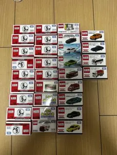 トミカ 廃盤 ミニカー 24台まとめて - メルカリ