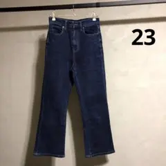 ユニクロ スリムフレアジーンズ ネイビー 23 股下61cm補正済