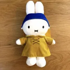 ミッフィー ぬいぐるみ 冬服 マフラー付き ミッフィー ぬいぐるみ 冬服 マフラー付き - メルカリ