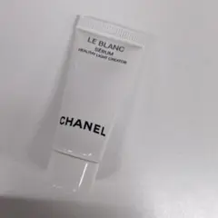 【新品未使用】本体22,000円シャネル ル ブラン セラム HLCS サンプル