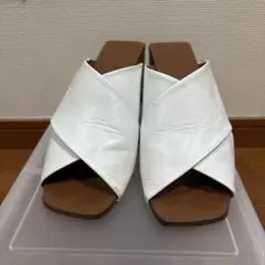 ZARA ホワイト クロスデザイン サンダル