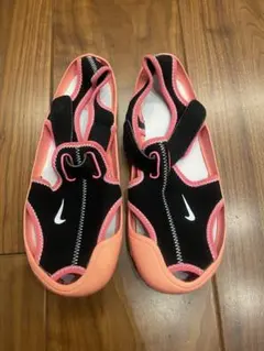 NIKE マリンシューズのサムネイル
