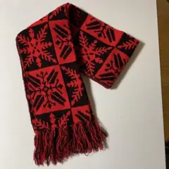 赤と黒の雪の結晶デザインマフラー