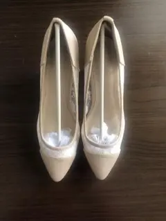 【新品】ベージュ レース スエード パンプス　VIVIAN23.5