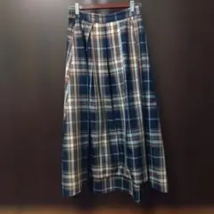 チェック柄ロングスカート