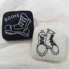 ハンドメイド 　刺繍ブローチ2点セット