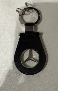 メルセデスベンツ　キーホルダー