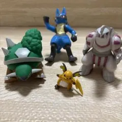 2006年頃　ポケモン フィギュア 4体セットのサムネイル