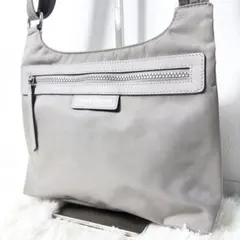 Item thumbnail for item b5c3b586-8d05-4c88-93af-dc9cd7b2d6a5