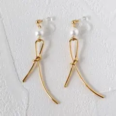 Item thumbnail for item 6e78bdf2-7cdc-49e4-9f8b-4fb94921efa0