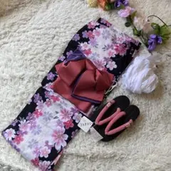 新品極美品・レトロ大人可愛い　浴衣4点セット作り帯・下駄・ 簡単着付けセット