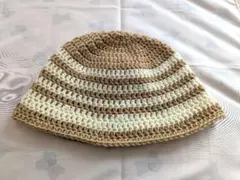 527　ニット帽　バケハ　クロシェハット　ビーニー　ハンドメイド　手編み