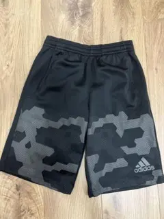【最終価格】訳あり☆ adidas ハーフパンツ　ブラック