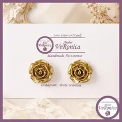 ゴールドローズピアス　ゴールド　薔薇　バラ　スタッド　ハンドメイド　ピアス　金