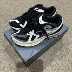 New Balance U1906 ブラック ホワイト 27cm