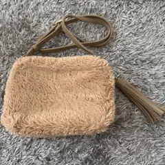 ファー　ショルダーバッグ　ブラウン　もこもこバッグ　軽い