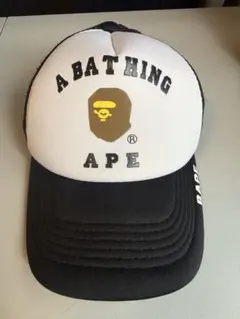 A BATHING APE キャップ ホワイト/ブラックのサムネイル