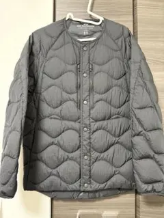 ユニクロ　ホワイトマウンテニアリング　ダウン　S