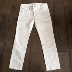 RED CARD ホワイトデニムパンツ　24のサムネイル
