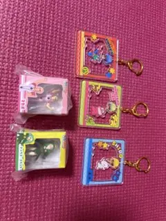 クレヨンしんちゃん　ゆらゆらキーホルダー