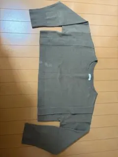 オリーブグリーン クロップドニットセーター